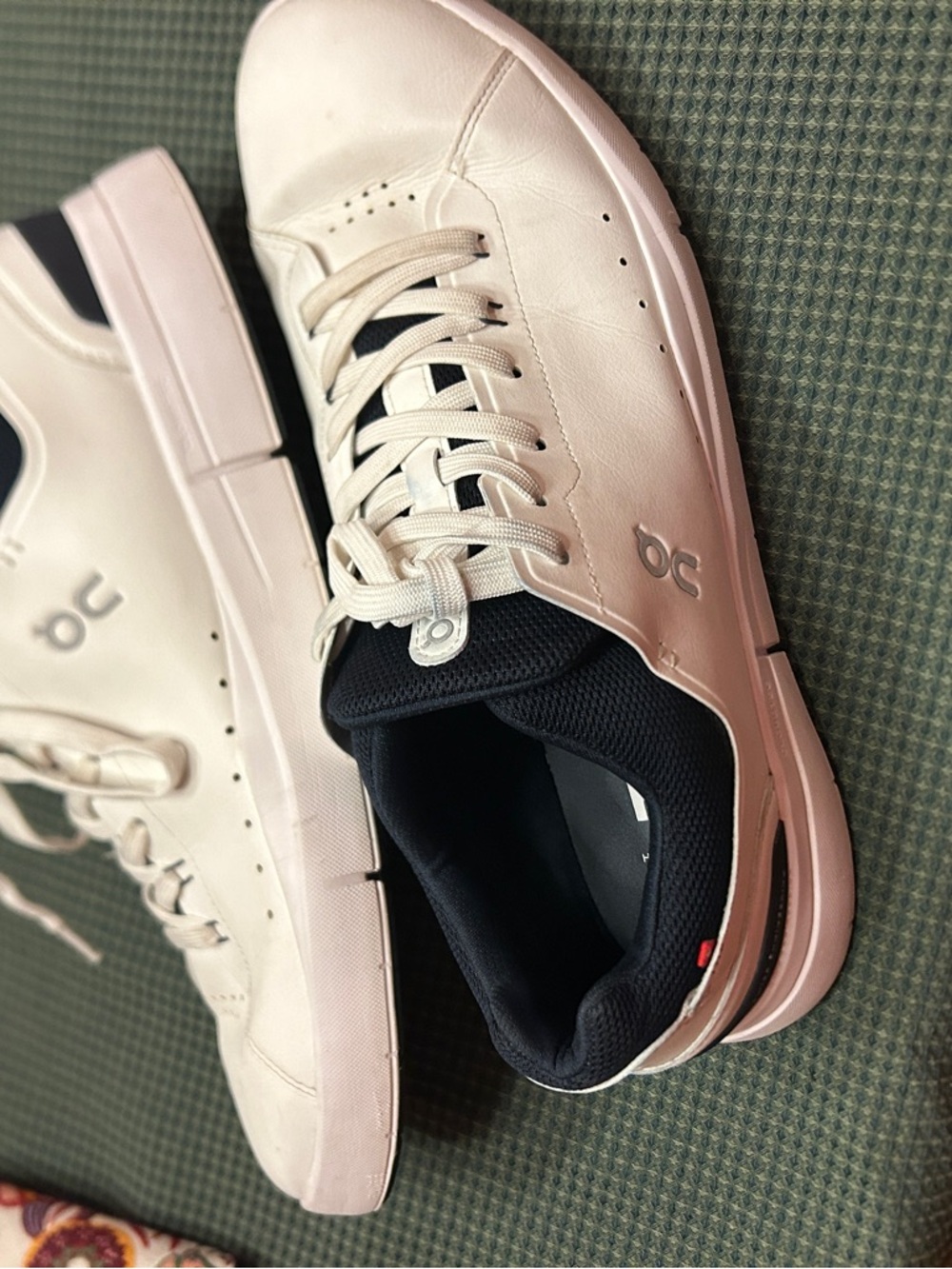 On Cloud The Roger Advantage Tennis Shoe